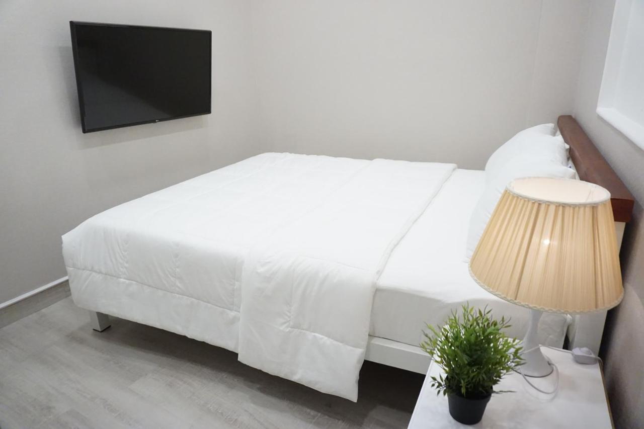 Watage Hostel Хошимин Екстериор снимка